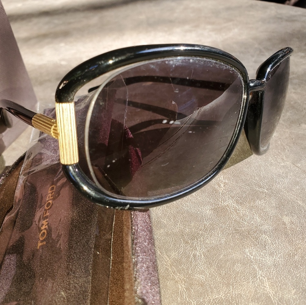 Tom Ford Sunglasses - Picture 3 of 6